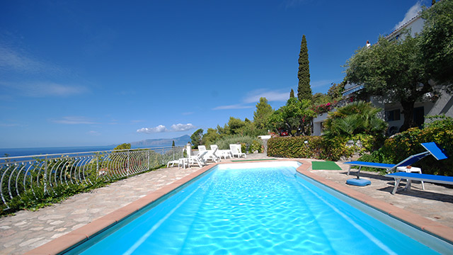 Mediterranean Villas By The Sea On Beach In Apulia And Basilicata Mediterranean Villas By The Sea On Beach In Apulia And Basilicata Ville Italia